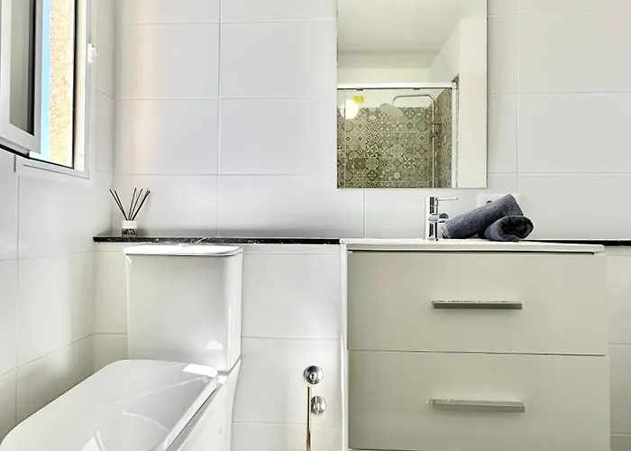 Torres De Yomely - Y4d Playa de las Americas (Tenerife)